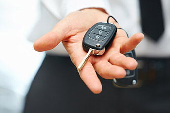 Car locksmith replaces lost keys during rekey service